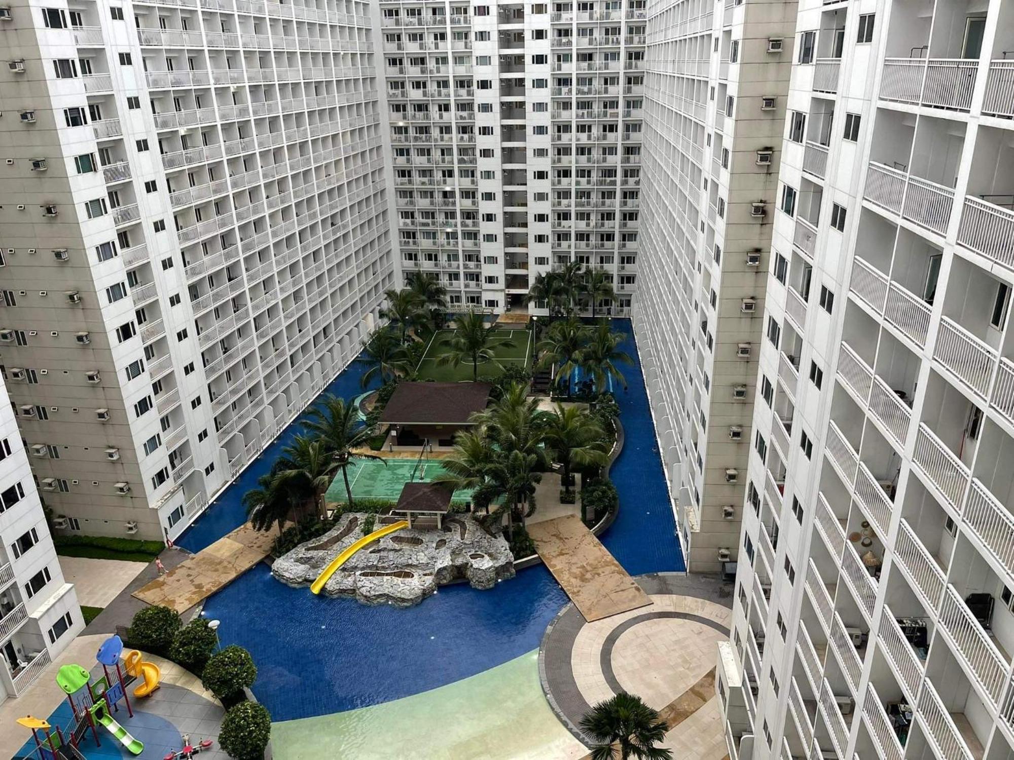 Shore 1 & 3 Residences Moa 1br With Balcony By Darpm *