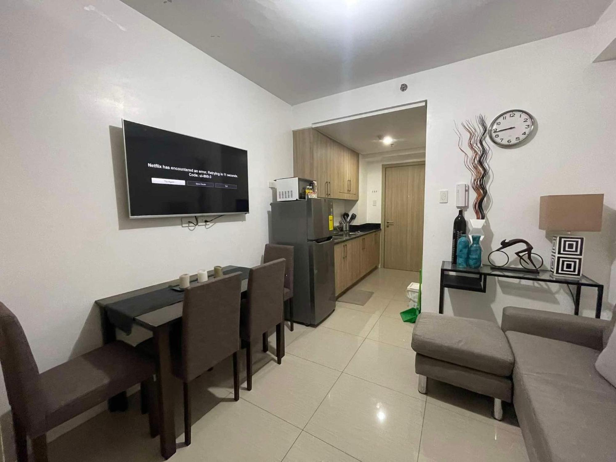 Shore 1 & 3 Residences Moa 1br With Balcony By Darpm Apartment *
